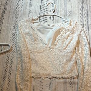 SHEIN Lace V-Neck Cream Crop Top